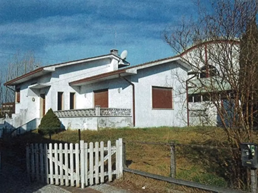 Immagine 1 di Villa in vendita  in VIA BADIA 109 a Camisano Vicentino