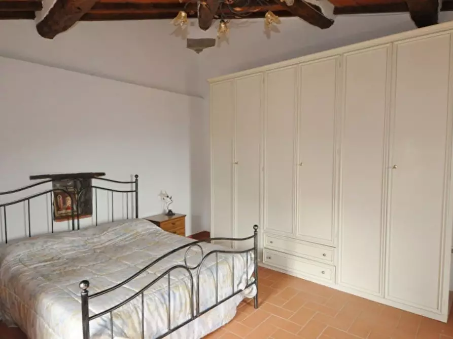 Immagine 11 di Casa indipendente in vendita  a Loro Ciuffenna