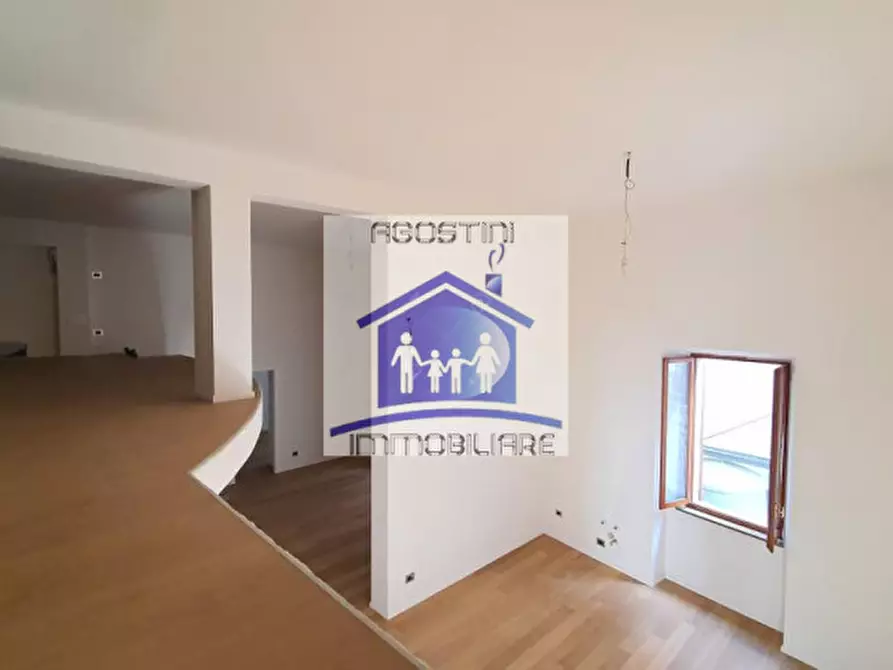 Immagine 2 di Appartamento in vendita  a Ascoli Piceno