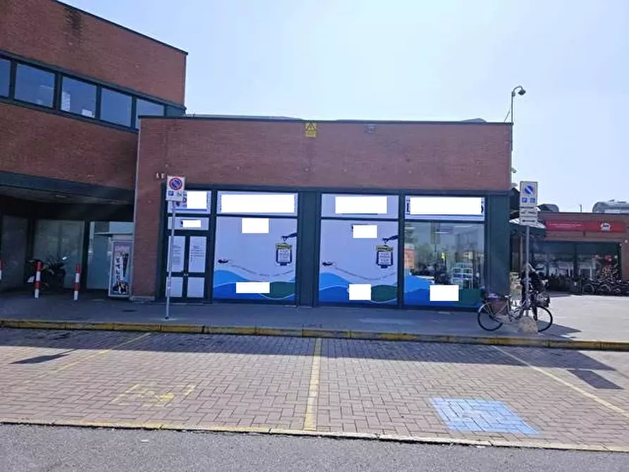 Immagine 5 di Negozio in vendita  in VIA AMILCARE PONCHIELLI 23 a Bologna