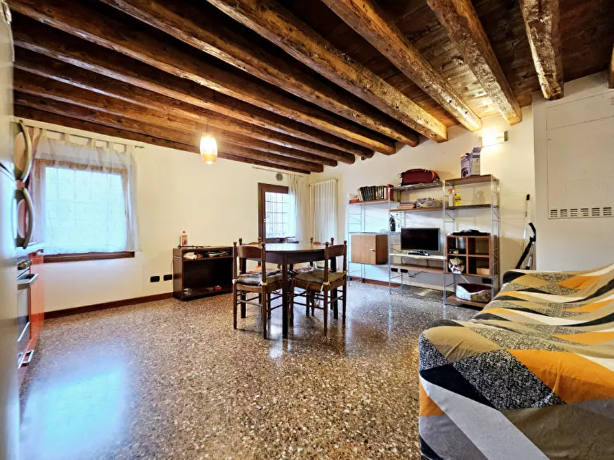 Immagine 1 di Appartamento in affitto  in VIA MASSIMO D'AZEGLIO a Este