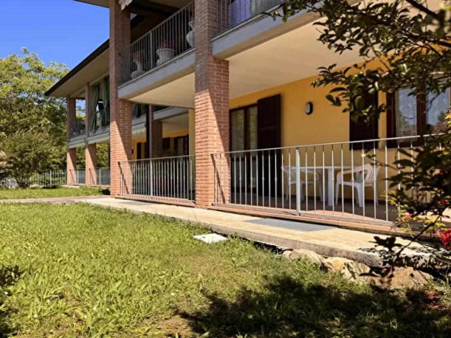 Immagine 2 di Appartamento in vendita  a Gropparello