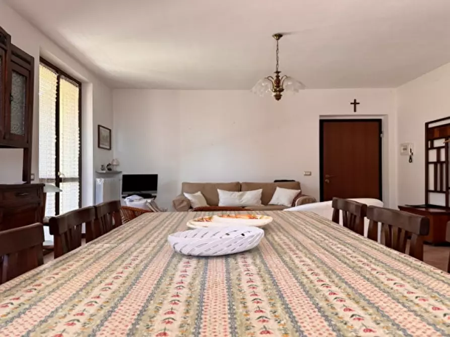 Immagine 11 di Appartamento in vendita  a Gropparello