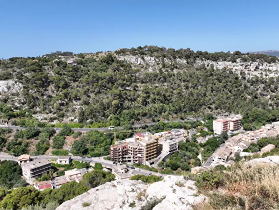 Immagine 14 di Casa indipendente in vendita  in Via San Giuliano Macalle a Modica
