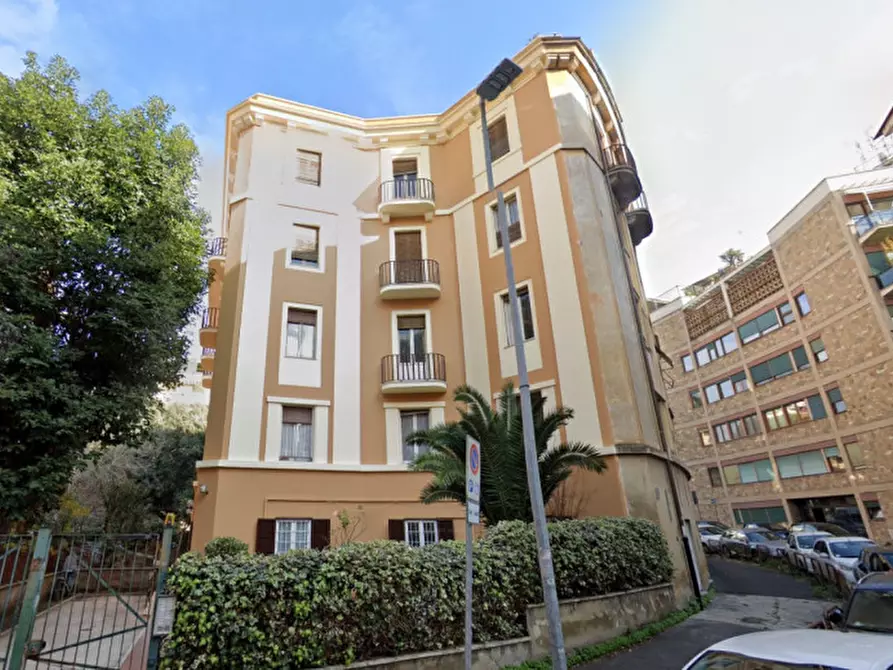 Immagine 1 di Appartamento in vendita  in VIA FRATELLI RUSPOLI a Roma