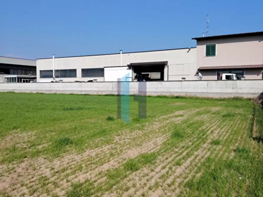 Immagine 15 di Terreno in vendita  a Travagliato