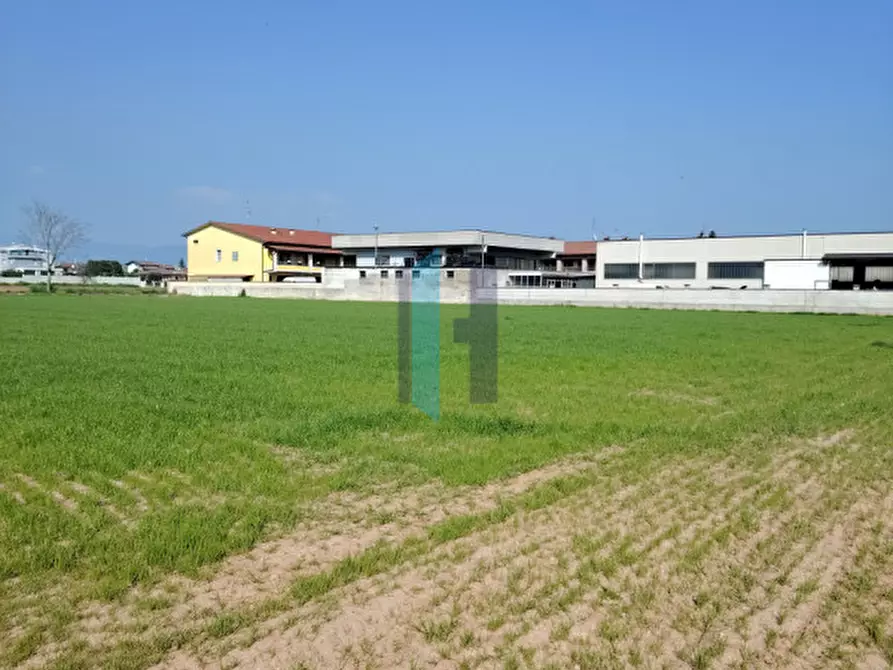 Immagine 20 di Terreno in vendita  a Travagliato