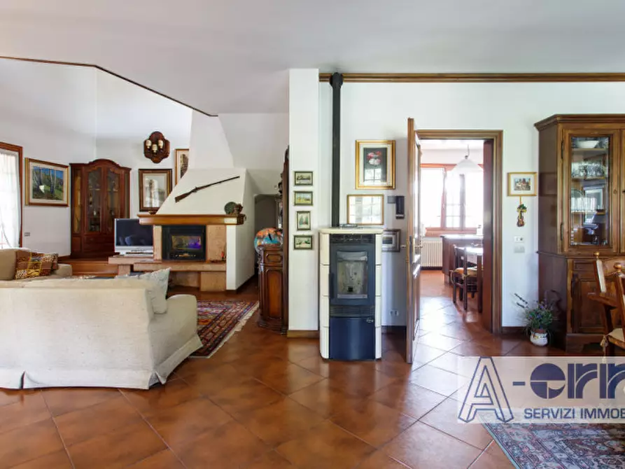 Immagine 2 di Villa in vendita  in Via Noè Bordignon a San Zenone Degli Ezzelini