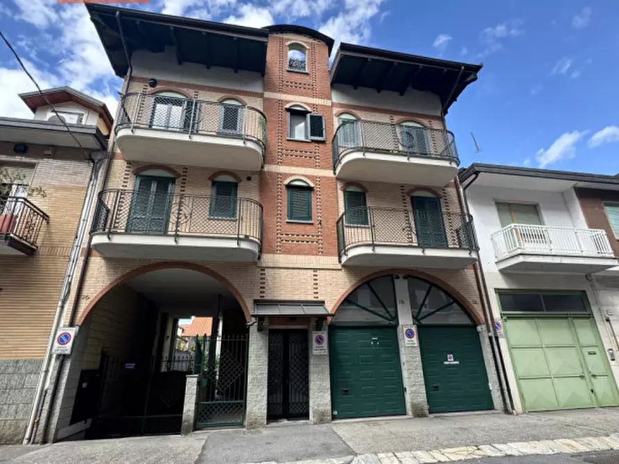 Immagine 1 di Appartamento in vendita  in Via Monte Cimone a Torino