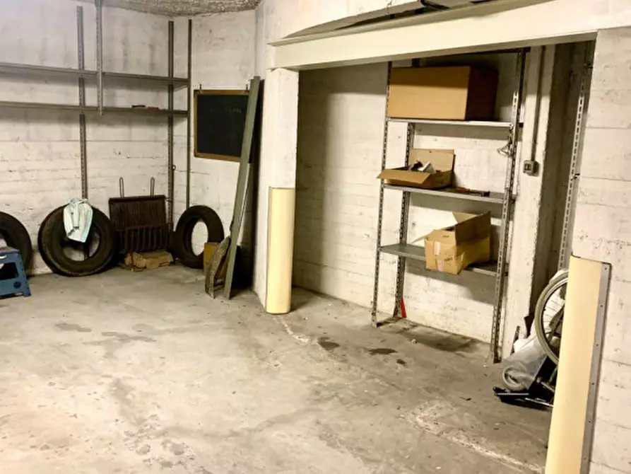 Immagine 6 di Garage in affitto  in via Del Carmine a Padova