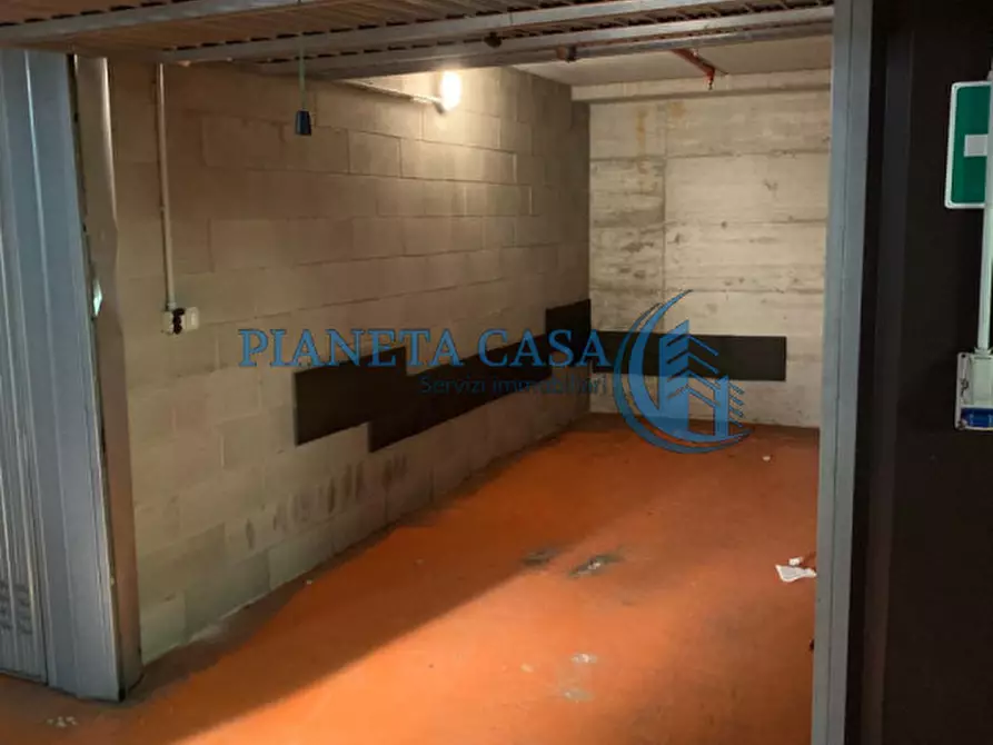 Immagine 4 di Garage in vendita  in Via valassina 24 a Milano