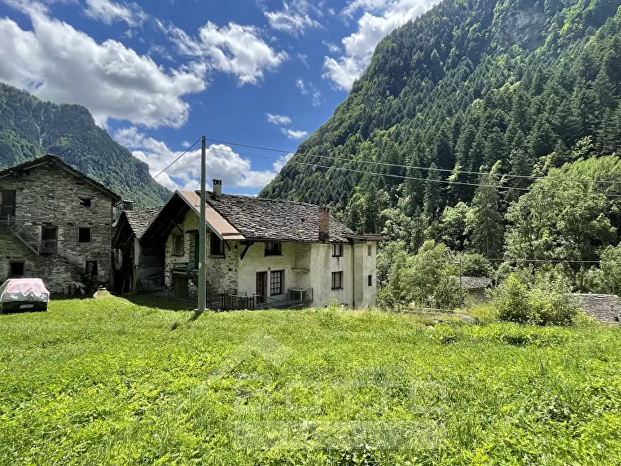 Immagine 1 di Terreno in vendita  in frazione Casacce a Mollia