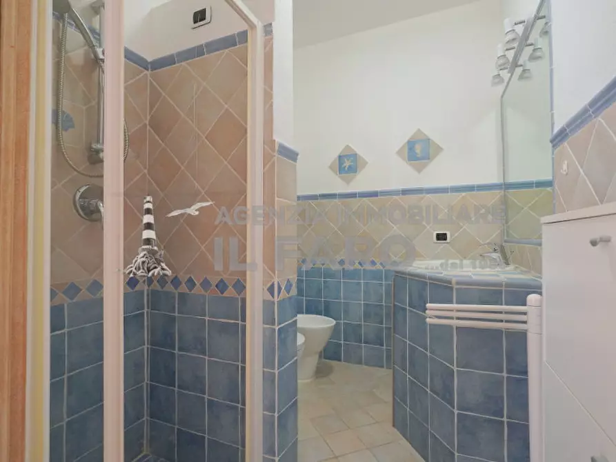 Immagine 10 di Appartamento in vendita  in Via Barrettini a La Maddalena