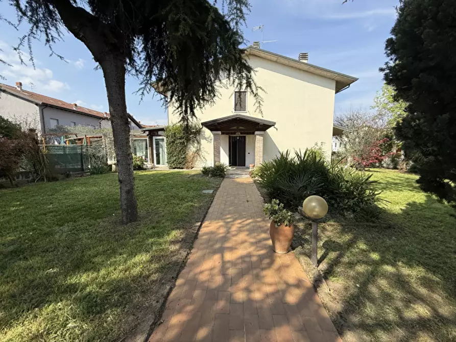 Immagine 1 di Casa indipendente in vendita  in Via Roma a San Bonifacio