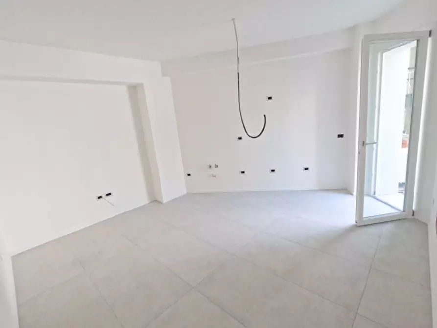 Immagine 8 di Appartamento in vendita  in via XXV Aprile  15 a Ancona