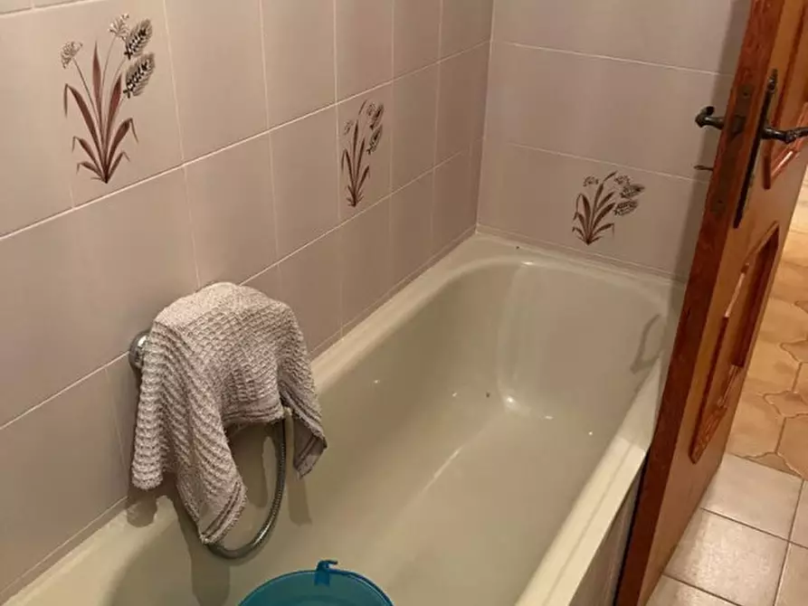 Immagine 12 di Appartamento in vendita  in Via Roma, Fellitto a Felitto