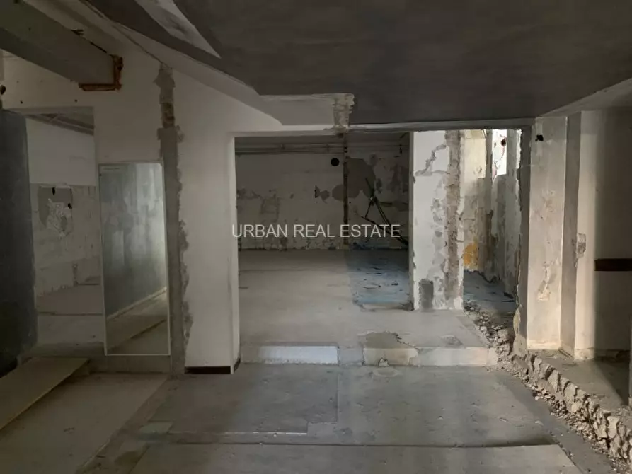 Immagine 16 di Magazzino in vendita  in Rotonda del Boschetto 2 a Trieste