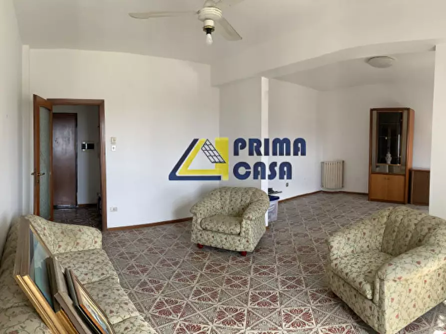 Immagine 2 di Appartamento in vendita  in viale de filippis a Catanzaro