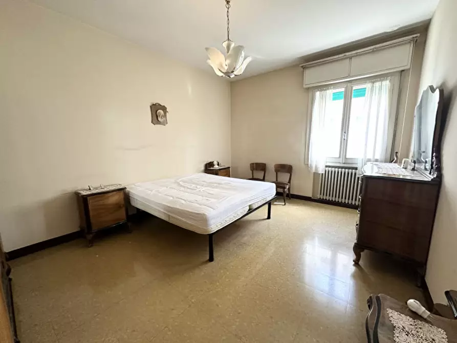 Immagine 12 di Palazzo in vendita  in Via Fulvia a Mirandola