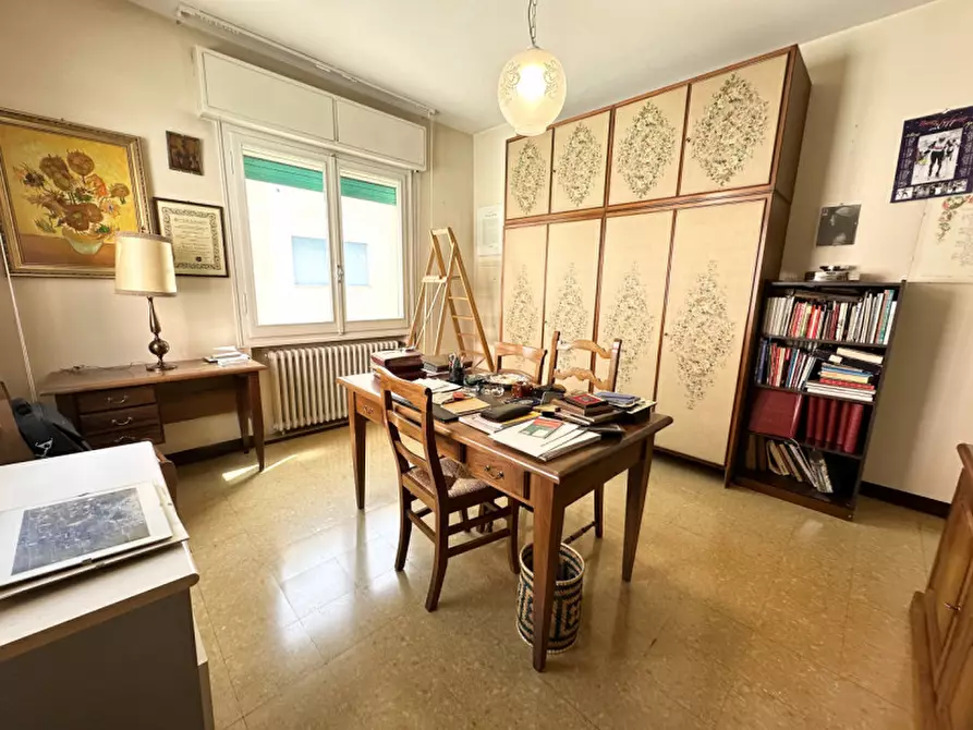 Immagine 17 di Palazzo in vendita  in Via Fulvia a Mirandola