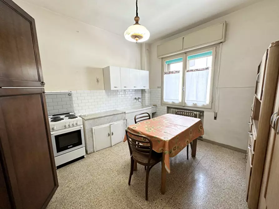 Immagine 26 di Palazzo in vendita  in Via Fulvia a Mirandola