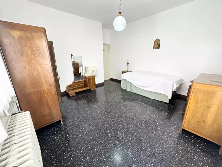 Immagine 31 di Palazzo in vendita  in Via Fulvia a Mirandola