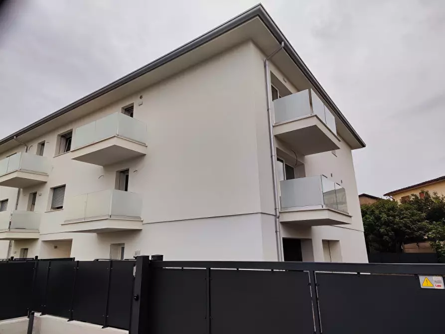 Immagine 1 di Appartamento in vendita  a Padova