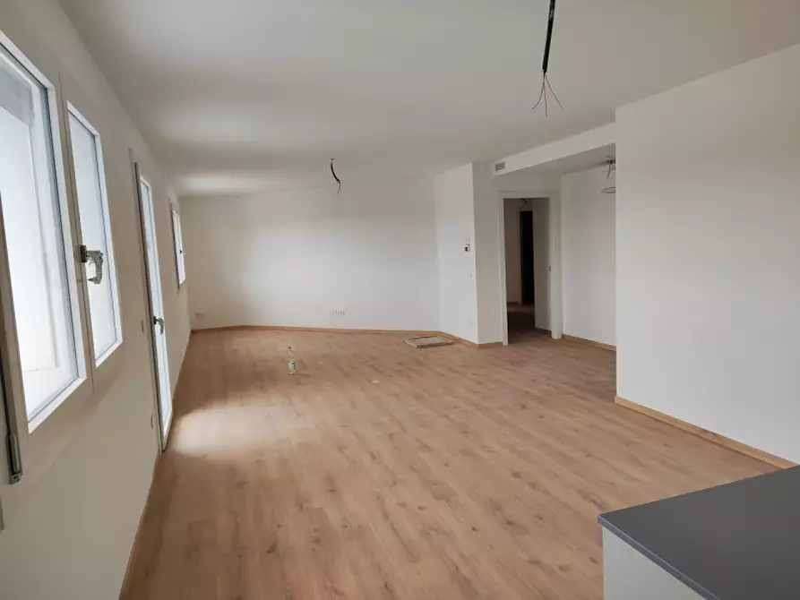 Immagine 4 di Appartamento in vendita  a Padova