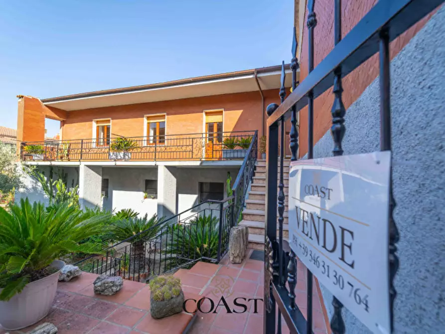 Immagine 1 di Casa indipendente in vendita  in Via Sardegna a Oschiri