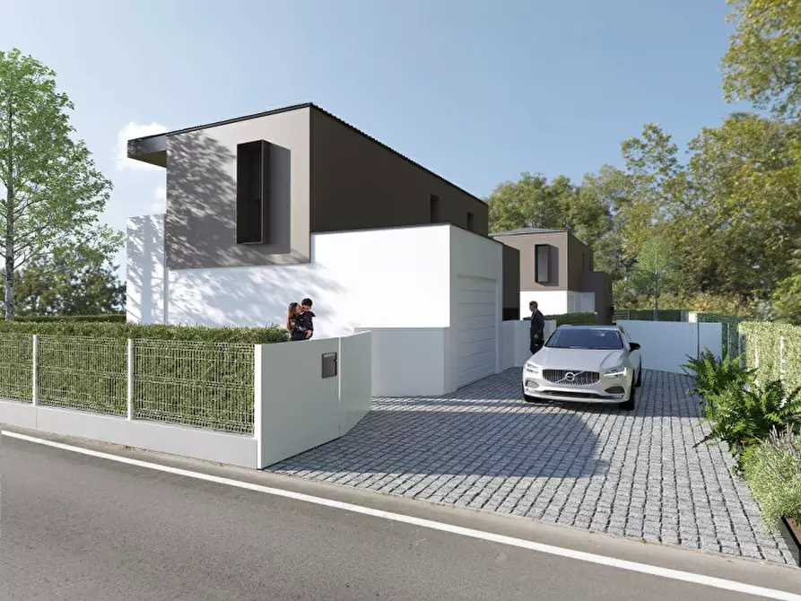 Immagine 1 di Casa indipendente in vendita  in VIA CASTELLANA a Venezia