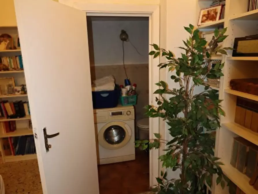 Immagine 6 di Appartamento in vendita  in via Cennano a Montevarchi