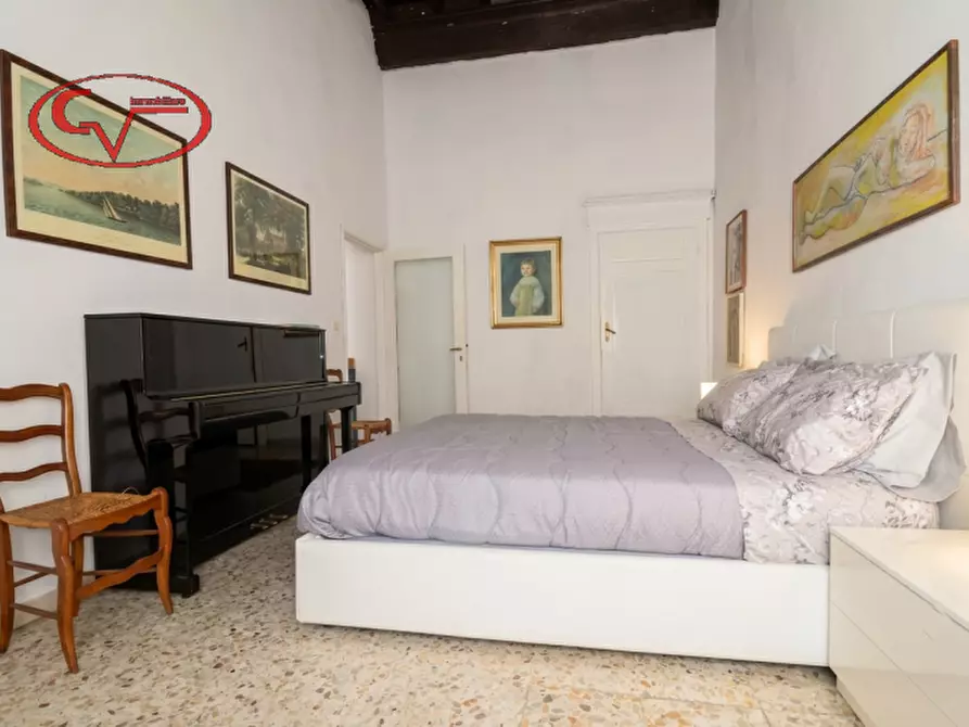 Immagine 15 di Appartamento in vendita  in via Cennano a Montevarchi