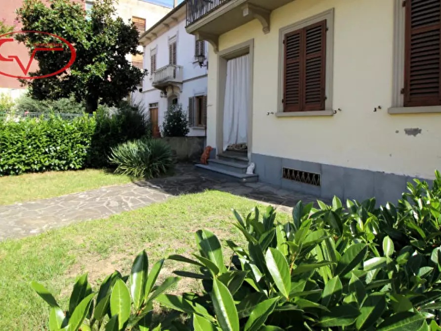 Immagine 4 di Villa in vendita  in Via Costituzione a San Giovanni Valdarno