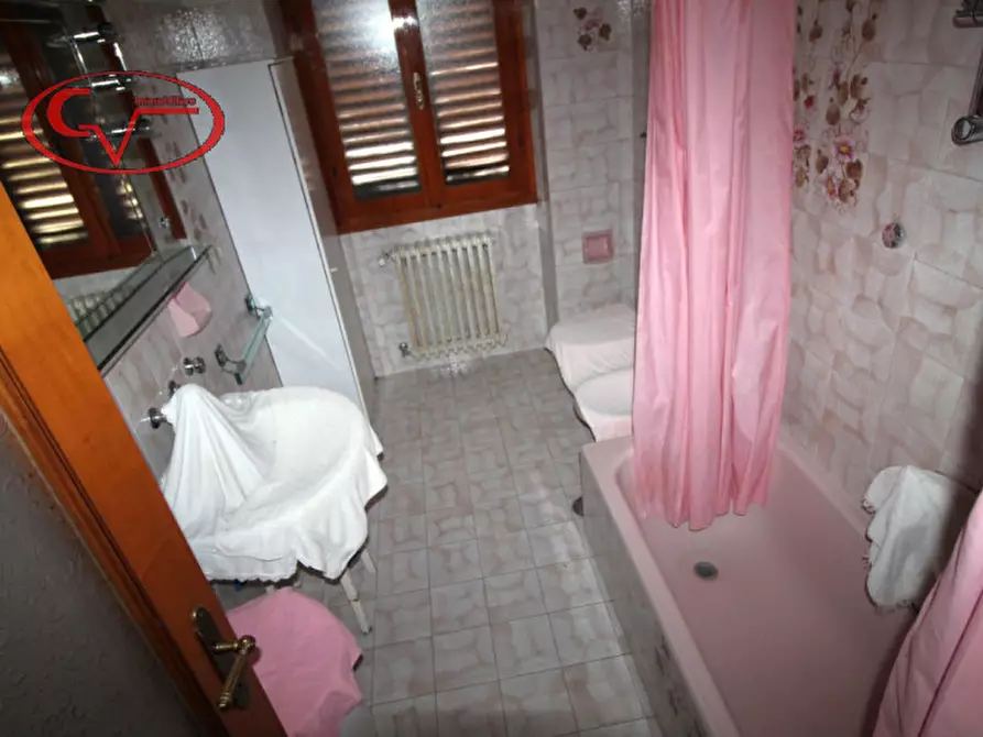 Immagine 25 di Casa indipendente in vendita  in Via Costituzione a San Giovanni Valdarno