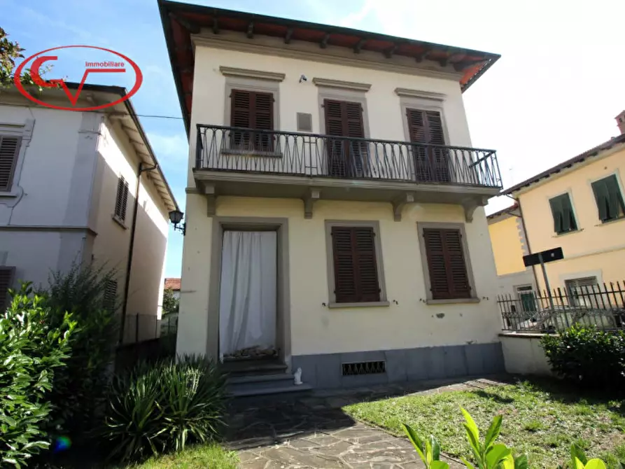 Immagine 34 di Villa in vendita  in Via Costituzione a San Giovanni Valdarno