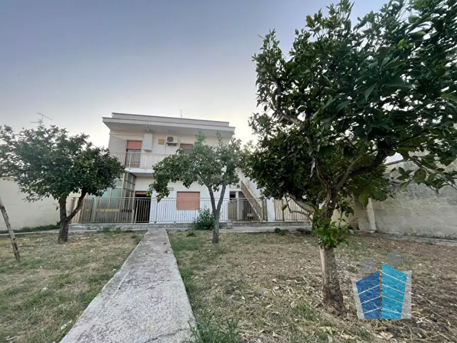 Immagine 3 di Villa in vendita  in via Raffaele Pascali a Vernole