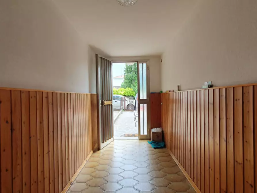 Immagine 5 di Appartamento in vendita  in VIA VENTICINQUE APRILE a San Possidonio