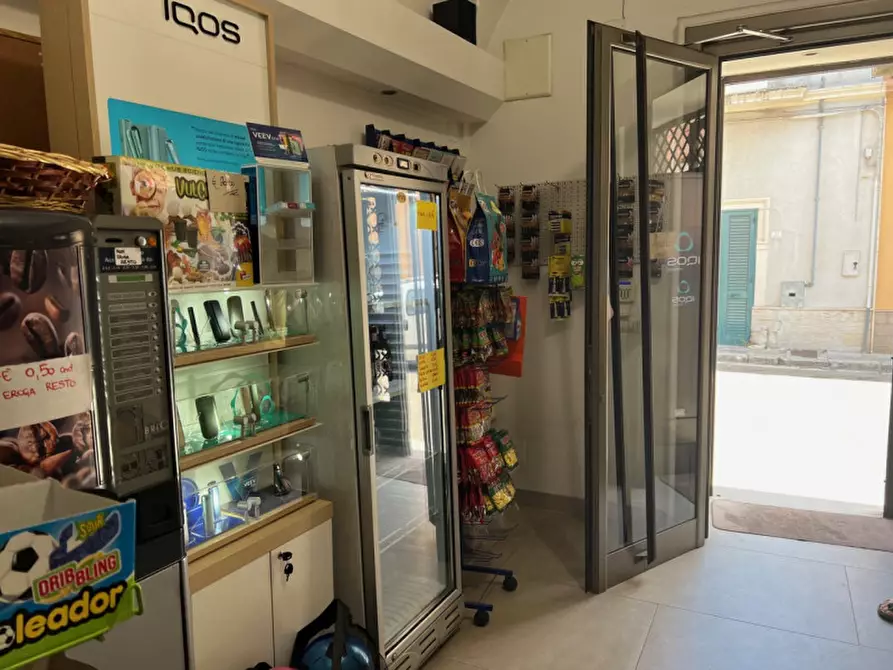 Immagine 9 di Attività commerciale in vendita  in Via Santa Maria della Finita a Ruffano