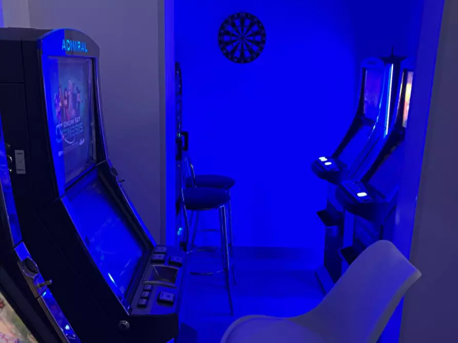 Immagine 11 di Attività commerciale in vendita  in Via Santa Maria della Finita a Ruffano