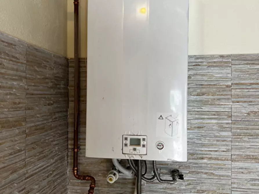 Immagine 24 di Villetta a schiera in vendita  in Via Silvio Pellico 3 a Galzignano Terme