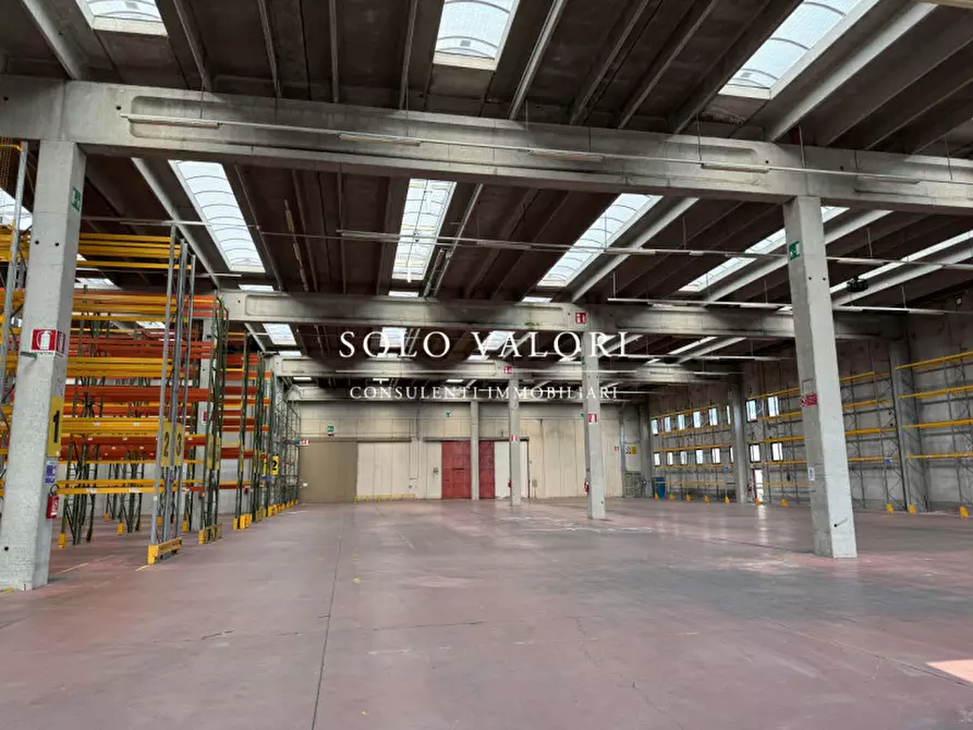 Immagine 3 di Capannone industriale in affitto  in Via Pigafetta a Bassano Del Grappa