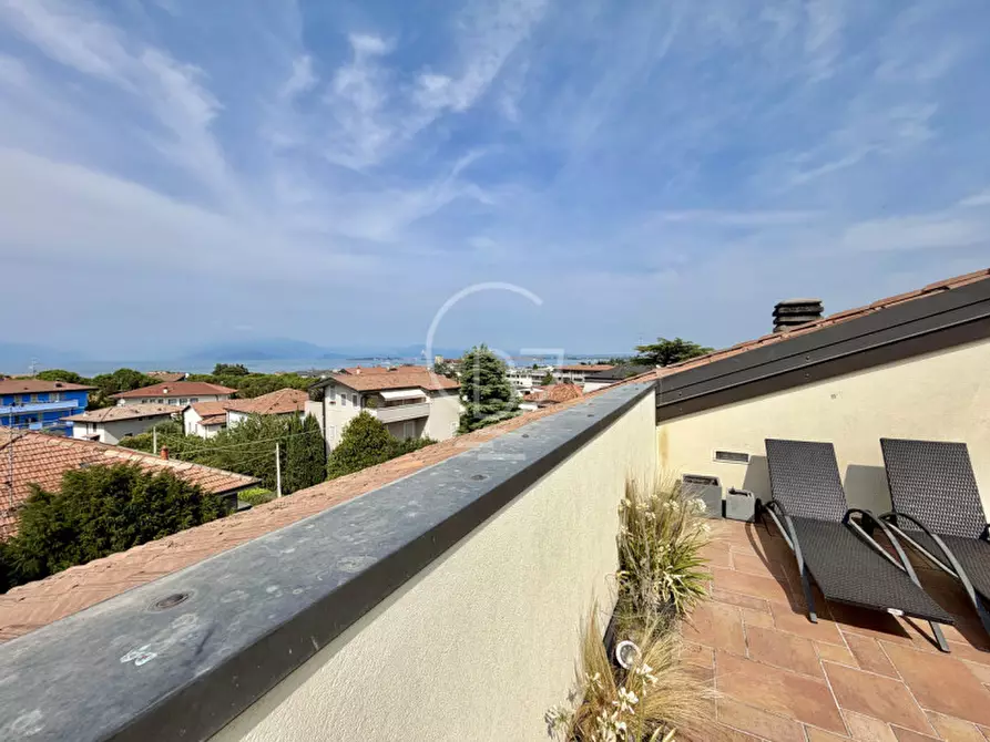 Immagine 34 di Attico in vendita  in Via Giovanni Pascoli a Desenzano Del Garda