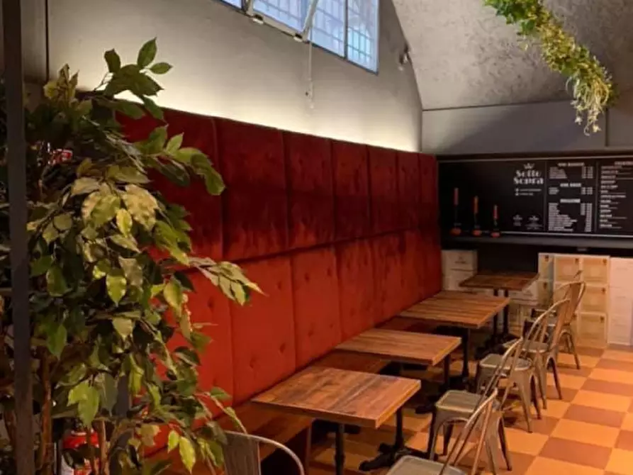 Immagine 5 di Attività commerciale in affitto  a Tregnago