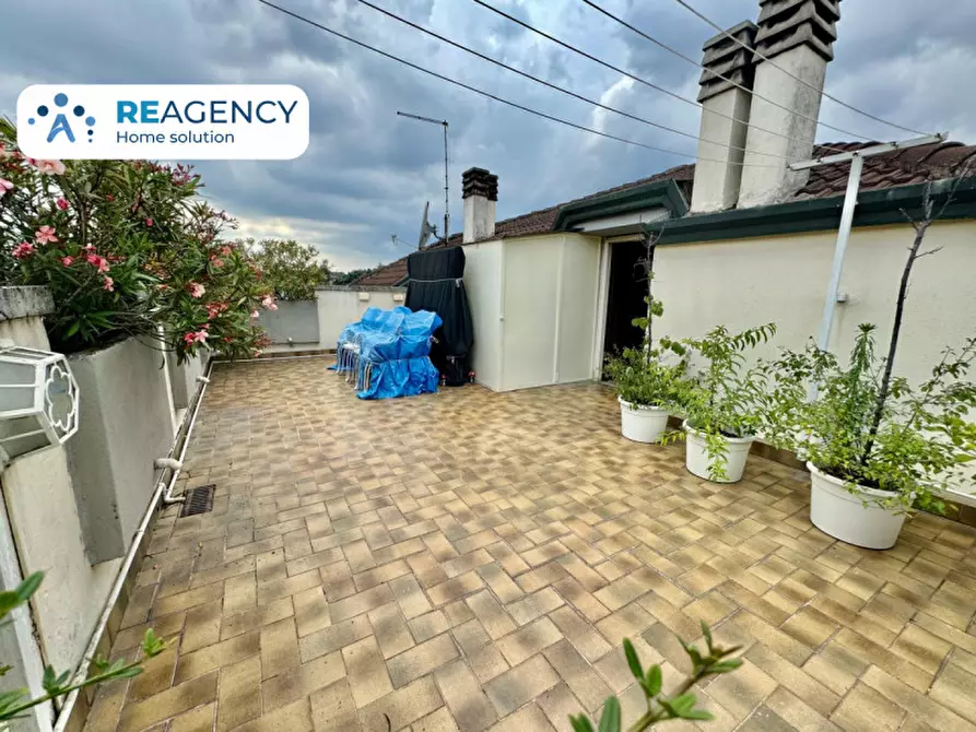 Immagine 23 di Attico in vendita  in via Dei Mille a Vicenza