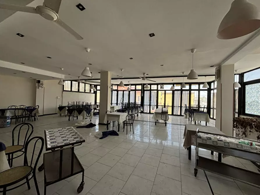 Immagine 2 di Appartamento in vendita  in via ponte della gatta a Torre Del Greco