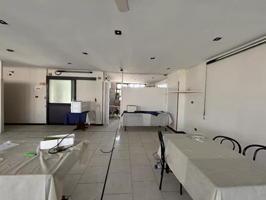 Immagine 4 di Appartamento in vendita  in via ponte della gatta a Torre Del Greco