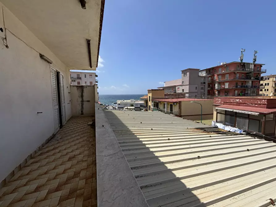 Immagine 20 di Appartamento in vendita  in via ponte della gatta a Torre Del Greco