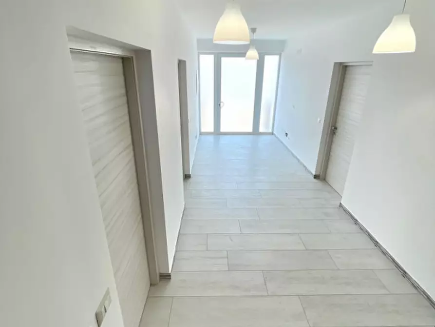 Immagine 8 di Appartamento in vendita  a Avola