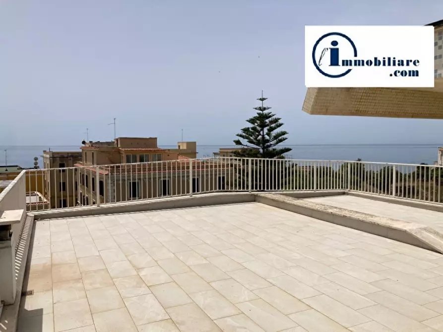 Immagine 6 di Villa in vendita  in Via del faro a Anzio