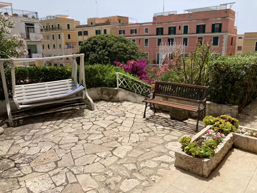 Immagine 10 di Villa in vendita  in Via del faro a Anzio